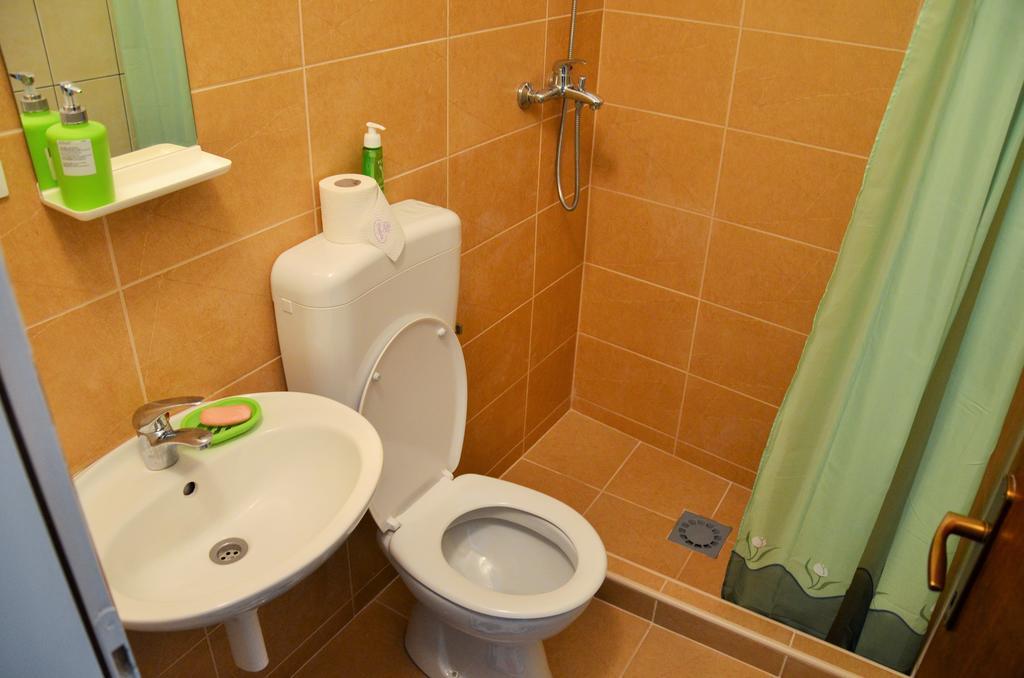 Mostar Downtown Hostel Rum bild